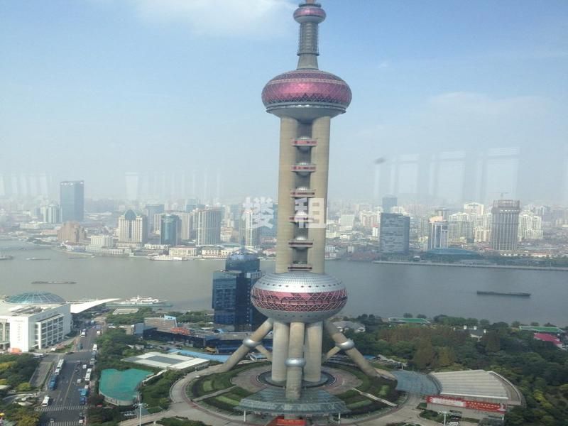 上海国金中心，高区江景房，房型方正，