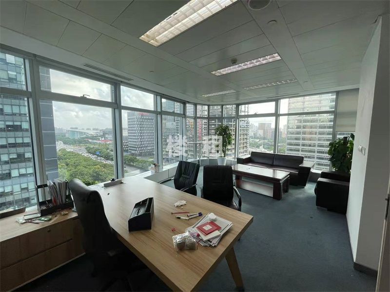 实拍图：竹园商贸区地标楼 长泰国际金融大厦高区496平精装带家具对电梯